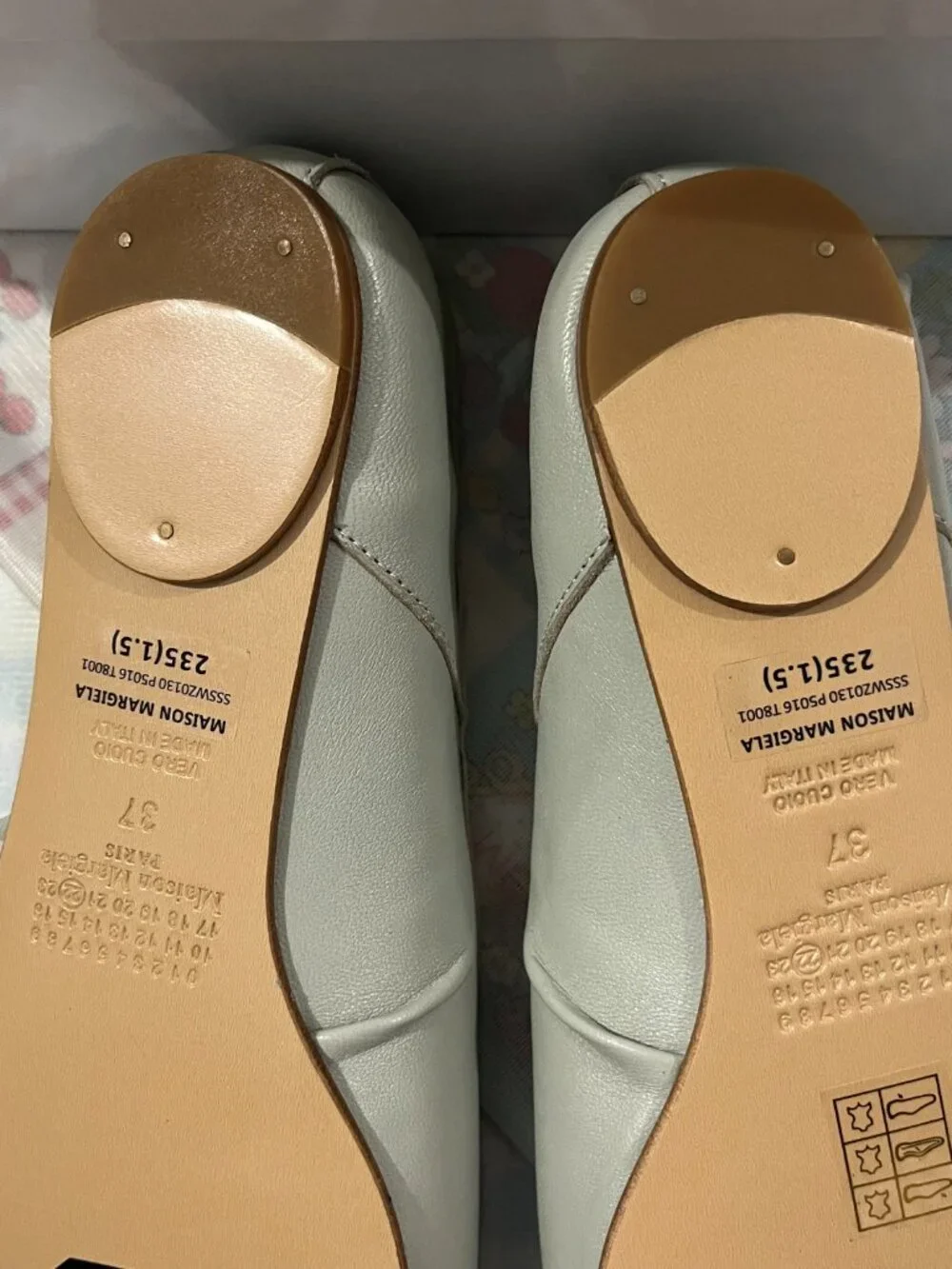 Maison Margiela Tabi Split-Toe Ballet Flats (Light Grey-Green)